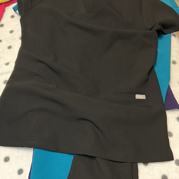 Small size - Picture 1 of 5